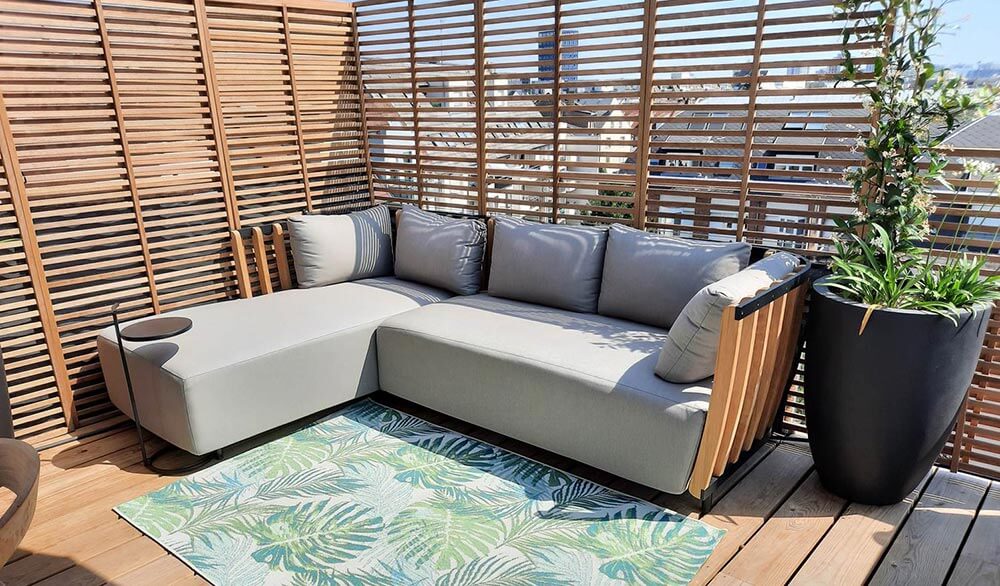 Aménagement d'un cosy banquette sur rooftop à Strasbourg